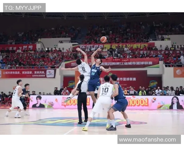 杭州篮球队在挑战赛中以53分稳居积分榜首位，展现强劲实力