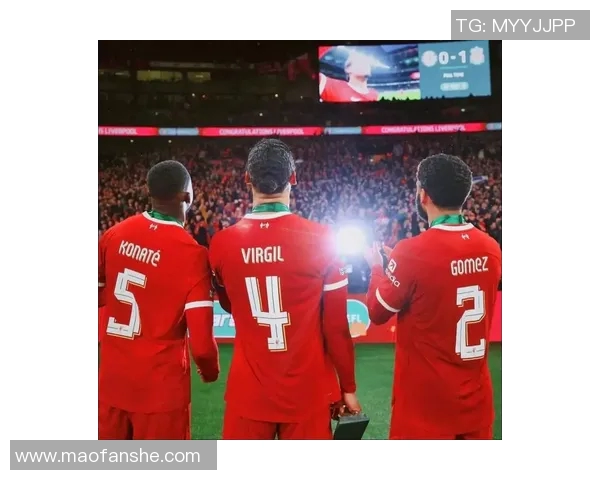 猜猜这位足球明星的头像背后的故事与成就是什么呢