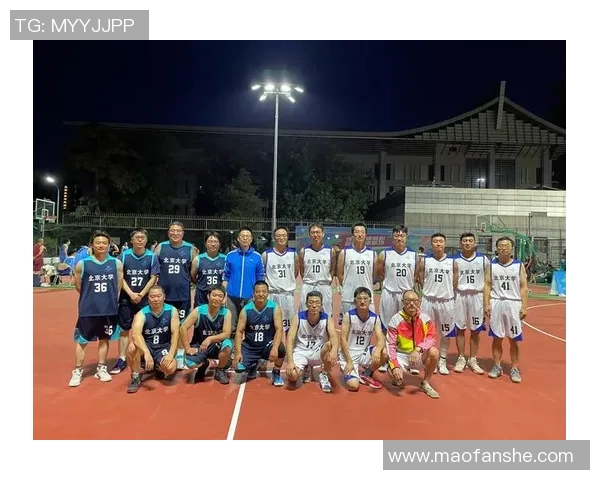 广州篮球队的团队协作之道:如何在赛场上实现默契与配合 广州篮球队的团队协作之道:如何在赛场上实现默契与配合